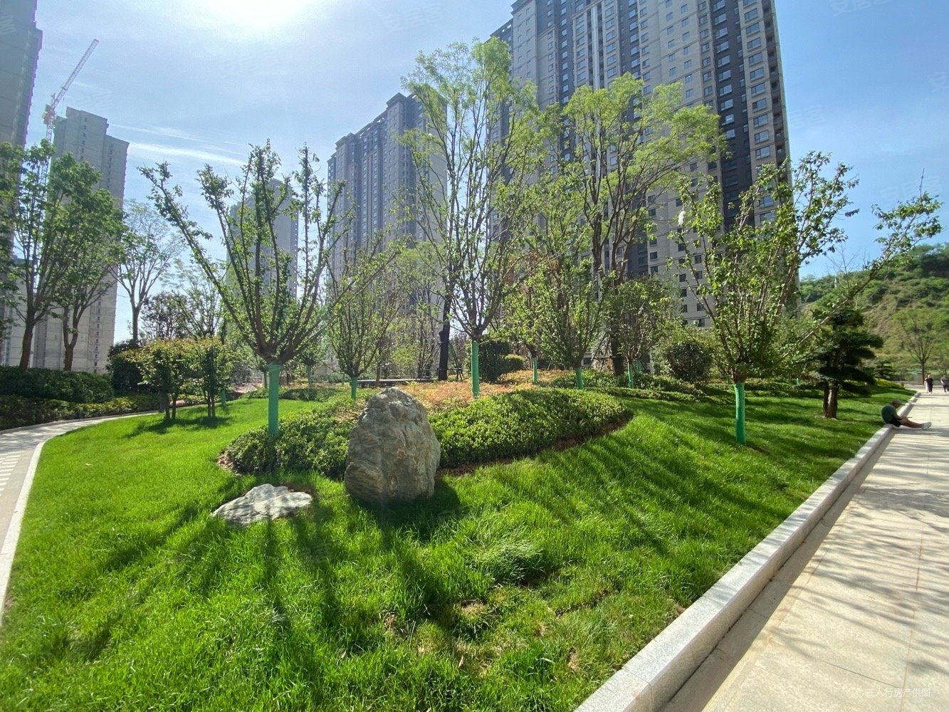 天耀雍华公馆b区3室2厅2卫129㎡南北69.9万