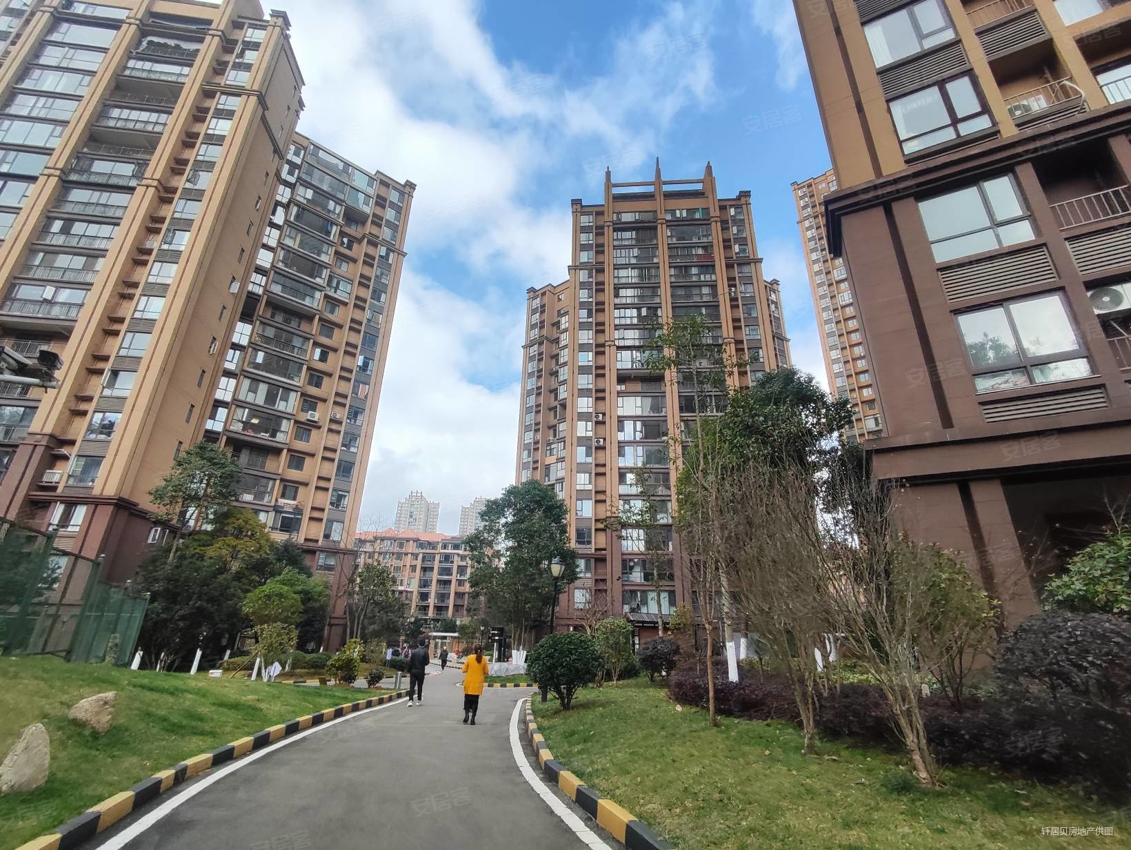 贵阳房产网>贵阳二手房>观山湖二手房>八匹马二手房>观府壹号四组团