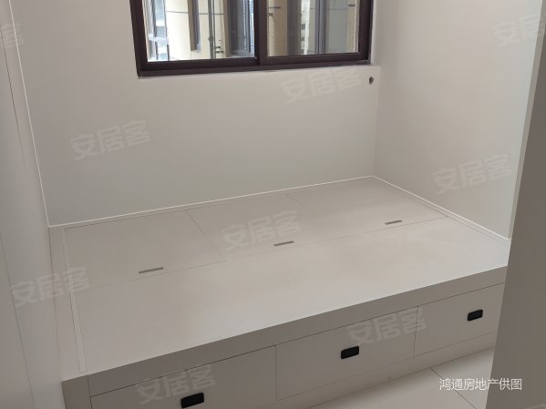 越亚天赐良园3室2厅2卫102㎡南65.8万