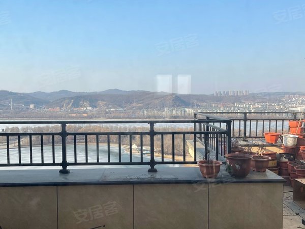抚顺新抚万达广场马德里皇家公馆马德里皇家公馆 4室2厅2卫出租房源