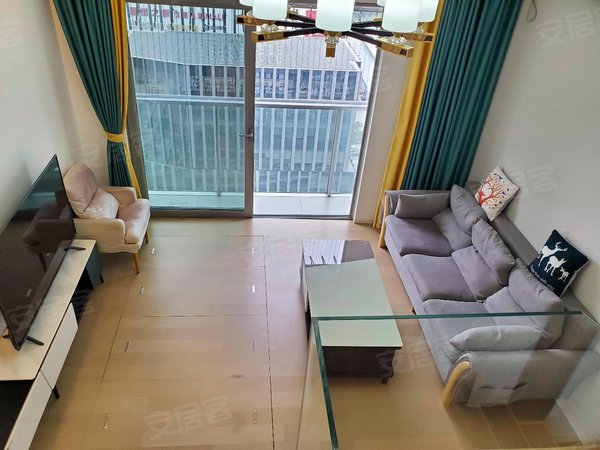 广州黄埔鱼珠保利鱼珠港(商住楼)精装公寓 1房1厅 保利鱼珠港 家具换