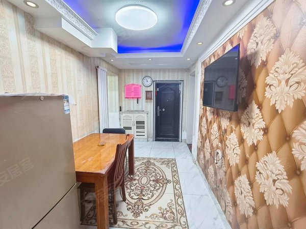 大连沙河口侯家沟侯一小区侯一小区春柳地铁站旁两室一厅精装修近地铁车站市场配套齐全出租房源真实图片