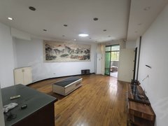 丽水青田青田城区出租金鹤苑2楼,三室二厅二卫。家具基本有,年租金2.5万出租房源真实图片