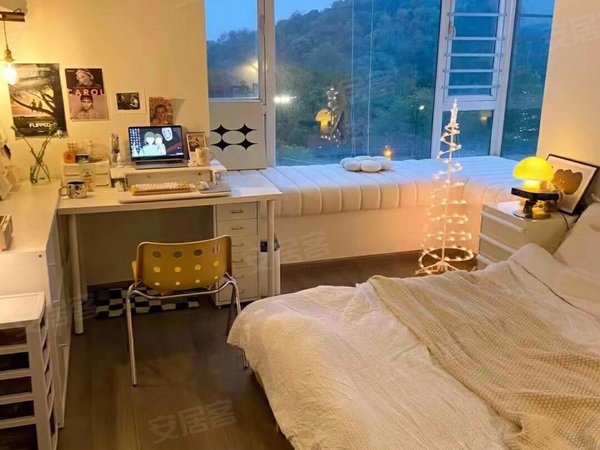 【多图】耀华路588号楼,世博滨江租房,8号线地铁口 可以办理居住证