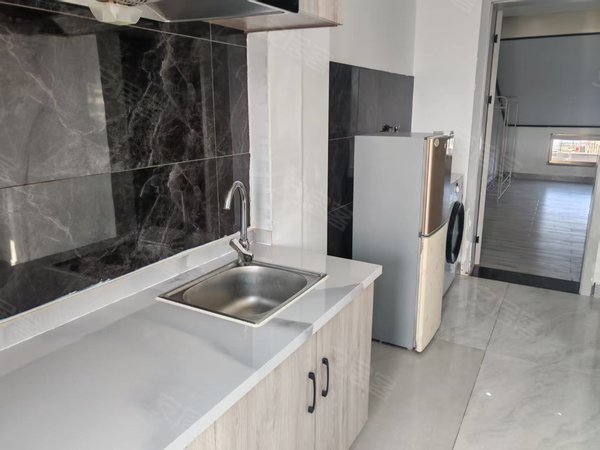 金华东阳横店华夏大道216号小区华夏大道216号小区 1室1厅1卫 精装修 电梯房 有阳台出租房源真实图片