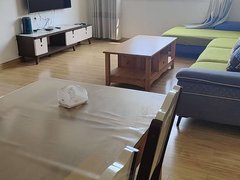 烟台开发区富士康越秀星汇金沙三室精装修干净整齐，家具家电齐全！出租房源真实图片