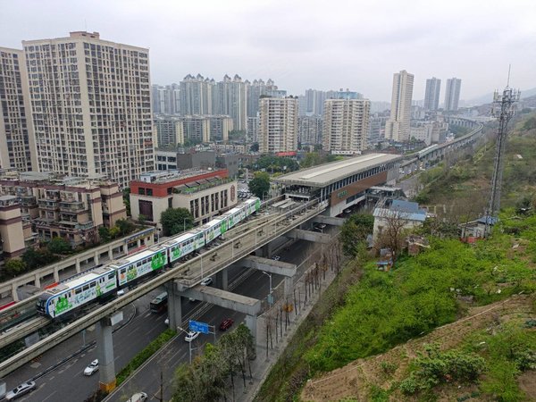 重庆巴南李家沱宏宁天成九公里轻轨站精装两房诚心出租!