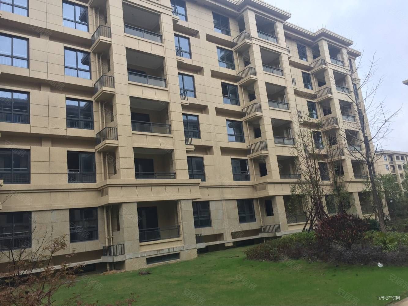 卡森卫星城名庭园南北通透电梯房满二109平采光好