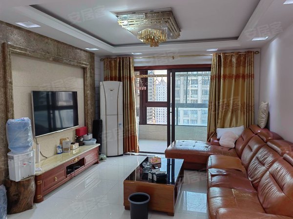 苏州相城活力岛金辉融侨城金辉融城花园 精装四房两厅两卫带挑高 靠合