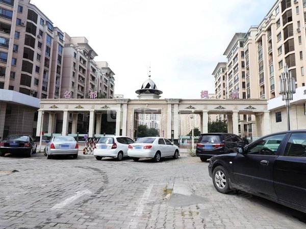 【多图】名都枫景,海东路租房,恒大城旁名都枫景小区精装修,新城租房