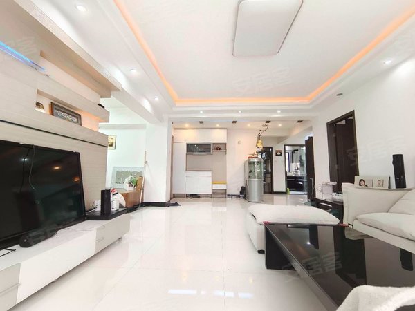 湖里中心小学旁特房华苑三房两厅两卫出租小区环境优美