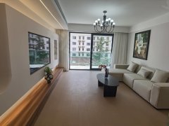 上海长宁天山天台家园，全新装修，中央空调地暖，带车库，板式大三房，即时看出租房源真实图片