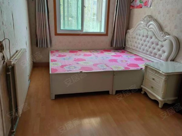 【多图】金阁花园,泺口租房,金阁花园双气三楼一梯两户随时看房物品