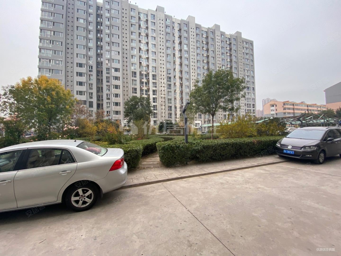 精装三居北张小区.采光好.好楼层