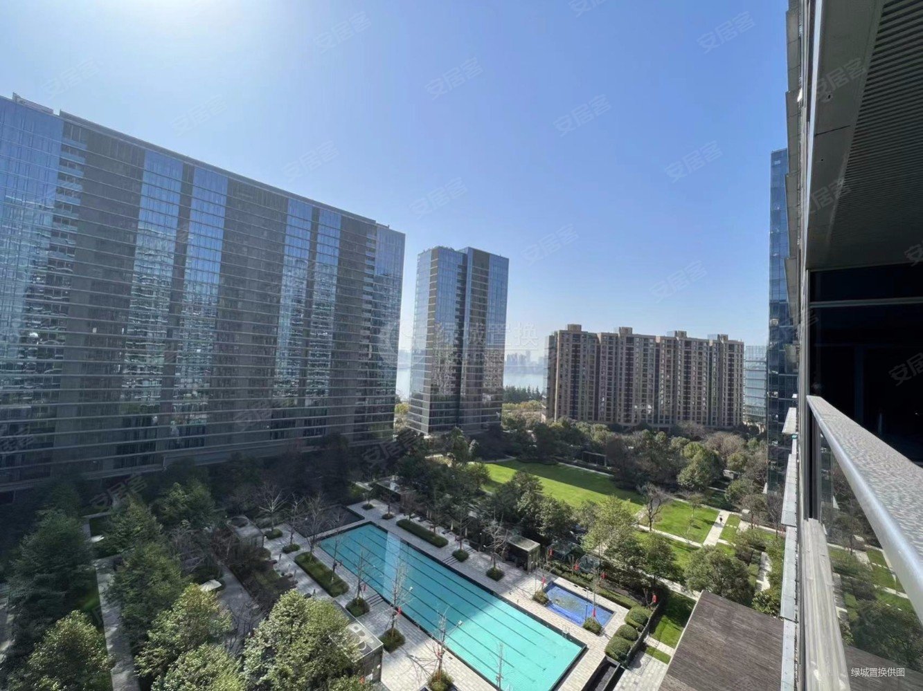 绿城蓝色钱江(公寓住宅)4室2厅2卫237.05㎡南北3300万