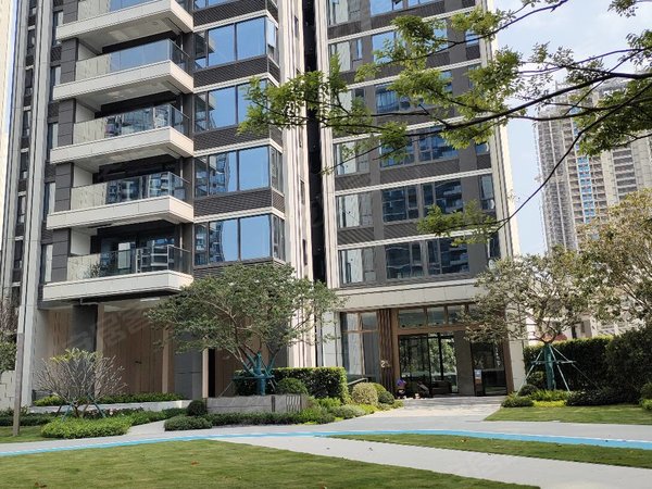 深圳南山海上世界半山臻境半山港湾花园 新出3房 精装修空房出租 随时