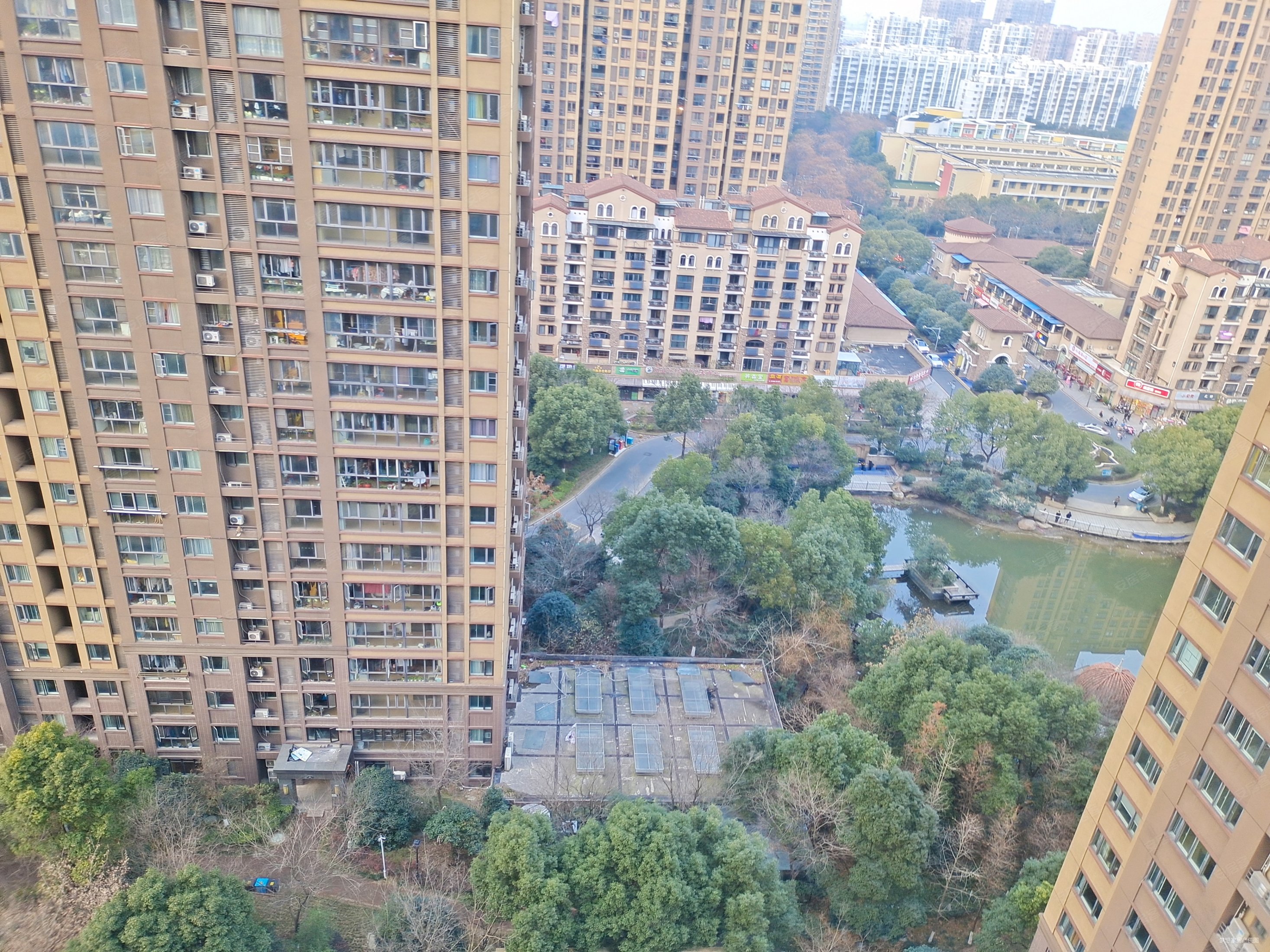 九洲花园(二期)3室2厅2卫117㎡南北173万