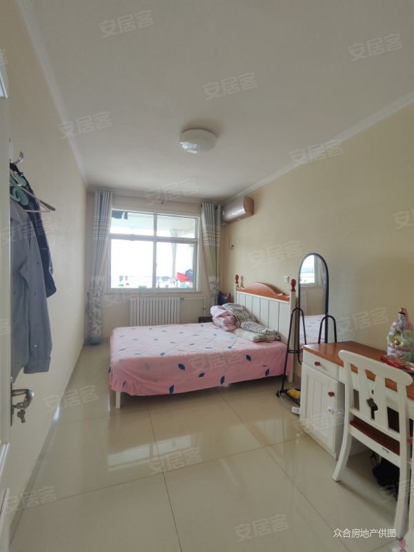 专家公寓三室好房  高楼层采光充足 精装好房 南北通透带车位