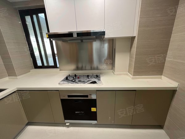 昆山玉山城西兰亭御园兰亭御园 3室2厅2卫 107平 精装修 电梯房出租