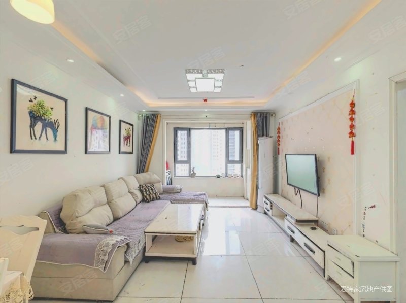 印象济南 弘阳广场旁 南北通透 边户三室 精装修 有车位,中建锦绣兰庭