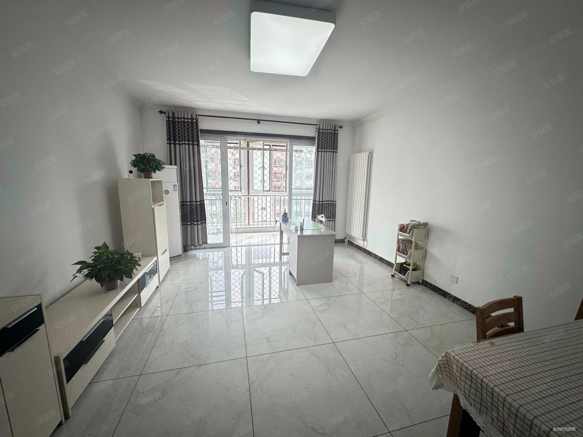 怡馨家园2室1厅1卫92.51㎡南北273万