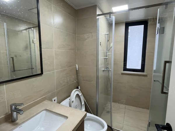 商丘梁园火车南站观澜壹号日月湖旁 观澜壹号 精装三室拎包入住 好楼层采光好随时看房出租房源真实图片