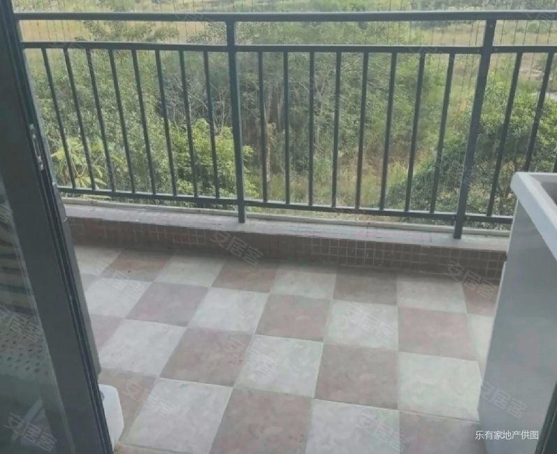 随时可看翠岭华庭精装4居 总价税费低交通便利