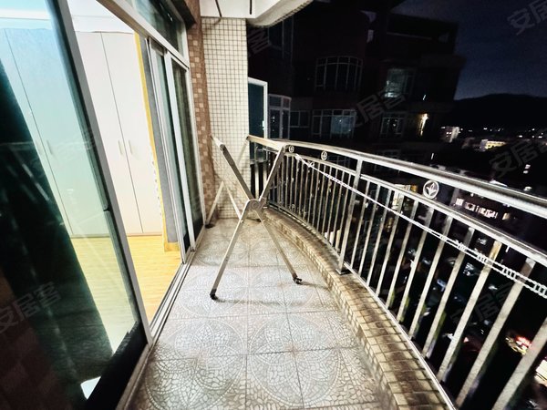 广州白云梅花园怡新花园业主自住好房 怡新花园 干净温馨大两房 高层