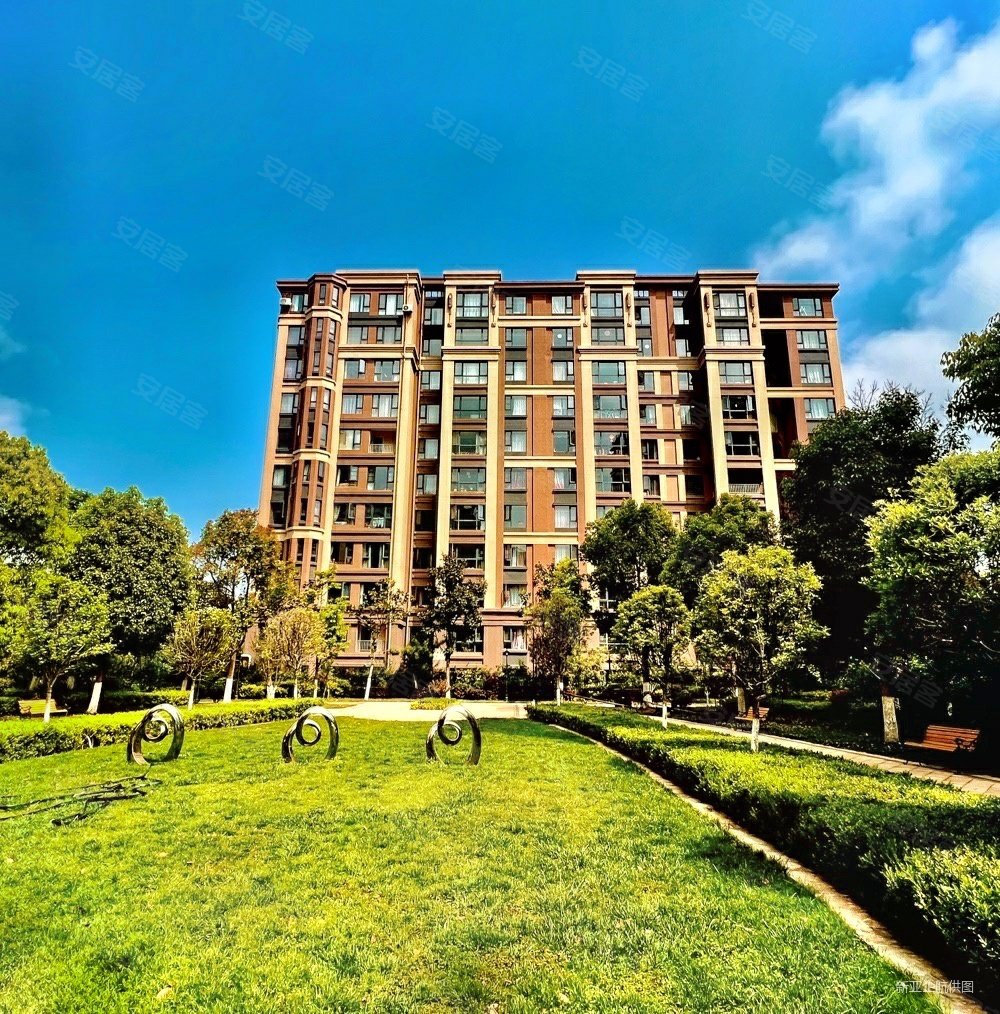 半岛华府3室2厅2卫116.53㎡南北162万