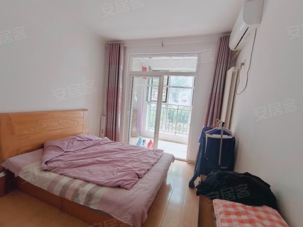 青岛李沧世博园上流家园b区11号地铁线套一,海信歌尔北航走路上班