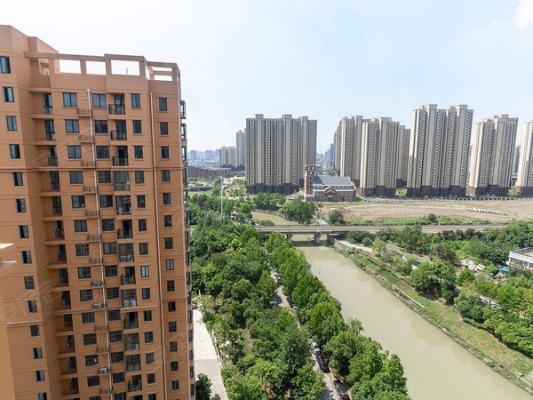 合肥瑶海瑶海万达广场金水湾花园瑶海万达旁边金水湾花园,精装三房