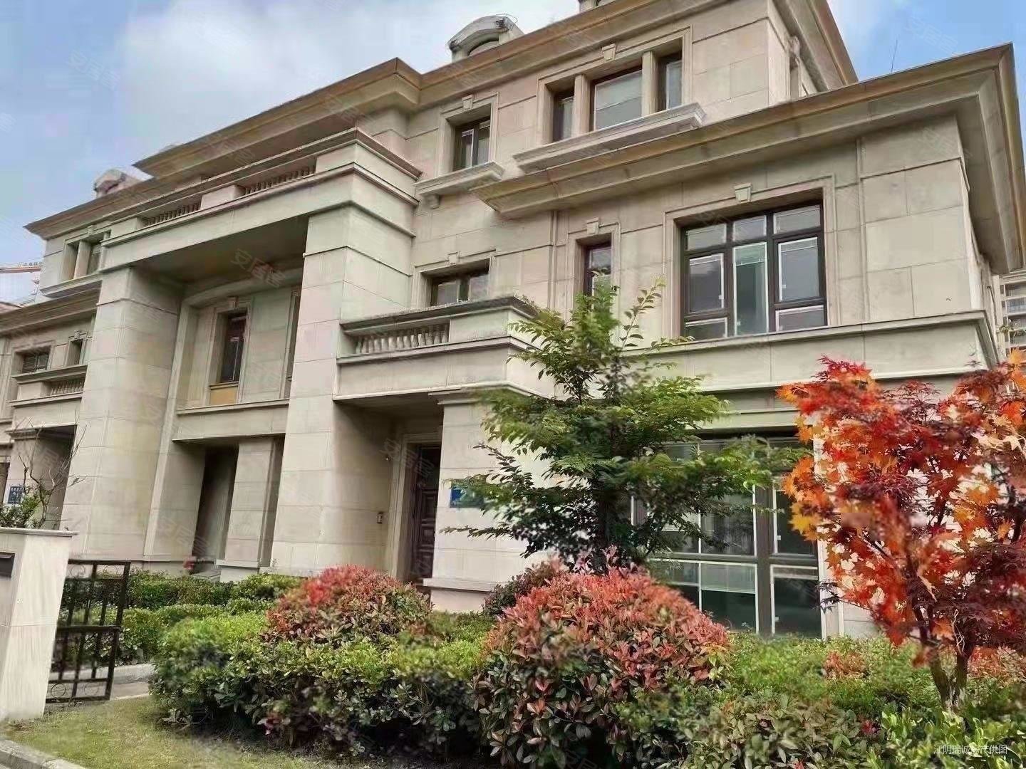 敔山湾438万起买法式别墅紧邻绮山湖带花园带地下室