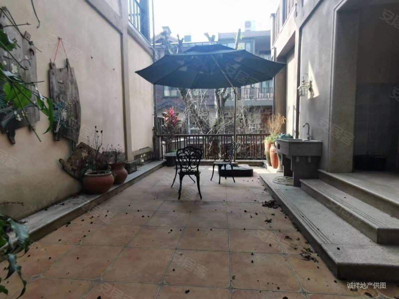 融科橡树澜湾(cd区)6室3厅5卫282㎡南北430万