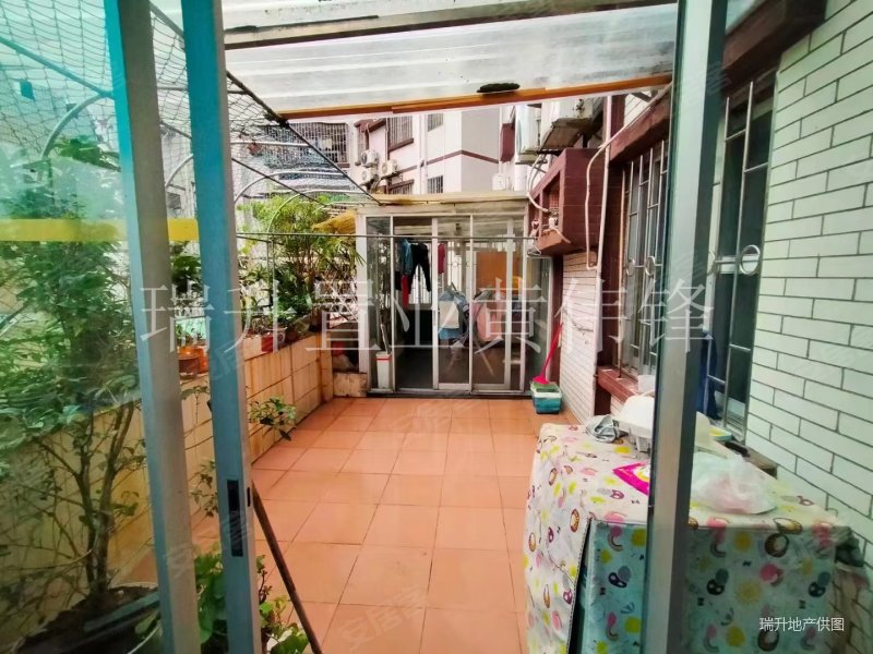 石碣城区 南北通透 商品住宅 小三房 停车方便 小区绿化高,滨江花园