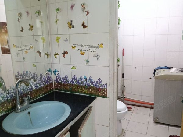 昌吉昌吉市亚中商城亚中小区亚中商圈 多层二楼 可季付带家具家电 可洗澡做饭 拎包入住出租房源真实图片