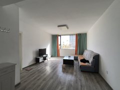 喀什喀什市喀什城区出租文化苑一期四层,三室两厅两卫,家具家电齐全,主卧带空调,出租房源真实图片
