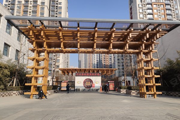 济宁二手房 鸿顺观邸(一期) > 杜宝飞解读鸿顺观邸(一期)附近学校