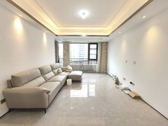 丽水莲都东苑人民医院双湖附近 四室双卫 中央空调地暖 带车位 拎包入住出租房源真实图片