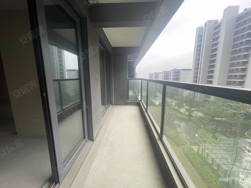 世外旭辉城(二期) 停车方便 中间好楼层 电梯房 正规商品房