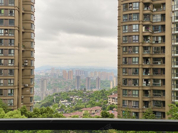 重庆渝北鸳鸯复地上城鸳鸯 复地上城 住家二房 采光好 户型方正 随时