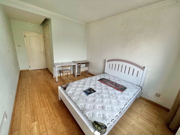 免中介!南向卧室!全实墙!全女生合租!武警医院出租房源真实图片