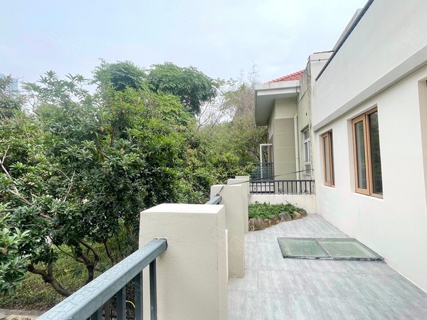 深圳南山华侨城波托菲诺纯水岸(一期别墅)纯水岸一期靠湖别墅,可会所