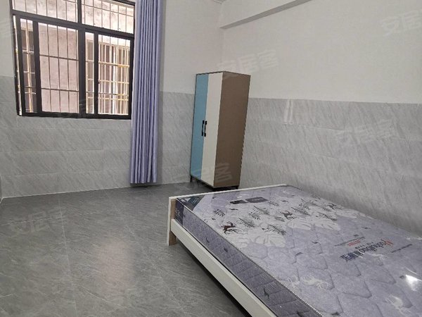 南宁西乡塘明秀路秀厢村南区秀厢站.