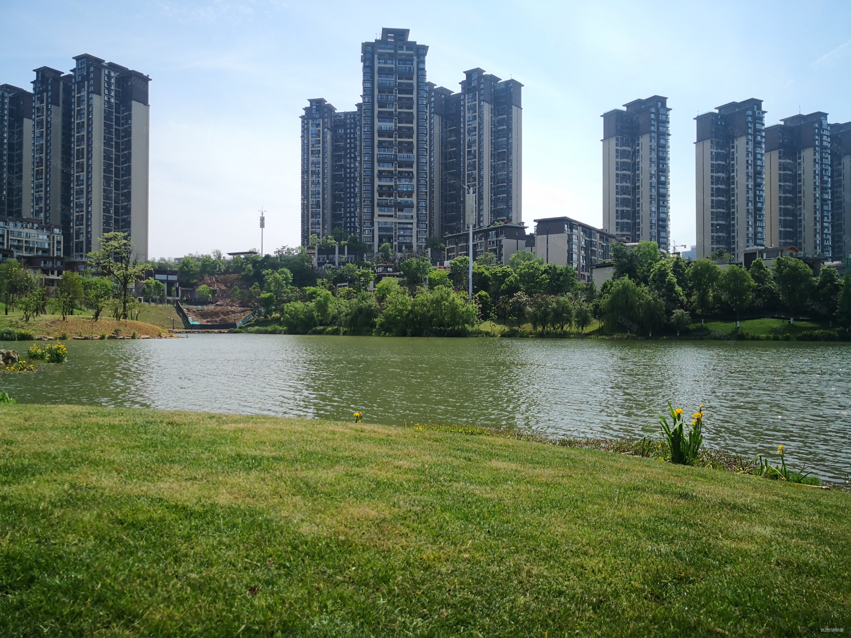 中铁阅山湖c组团(别墅)6室2厅4卫176.52㎡南北498万