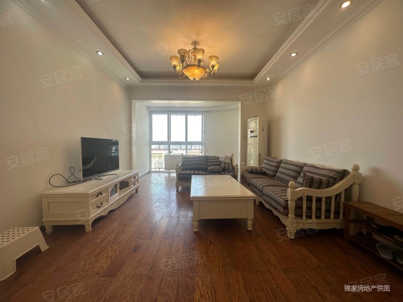 游仙区科学城旁标准四室双卫 装修保护得不错证件齐全随时可看房,富临