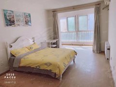 青岛市南香港中路30平大主卧 南向 可月付 江西路地铁口 浮山所 银座 急租出租房源真实图片
