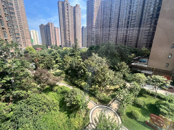 郑州金水玉凤路升龙凤凰城(b区)凤凰茶城 环球大厦凤凰城b区 一室一厅