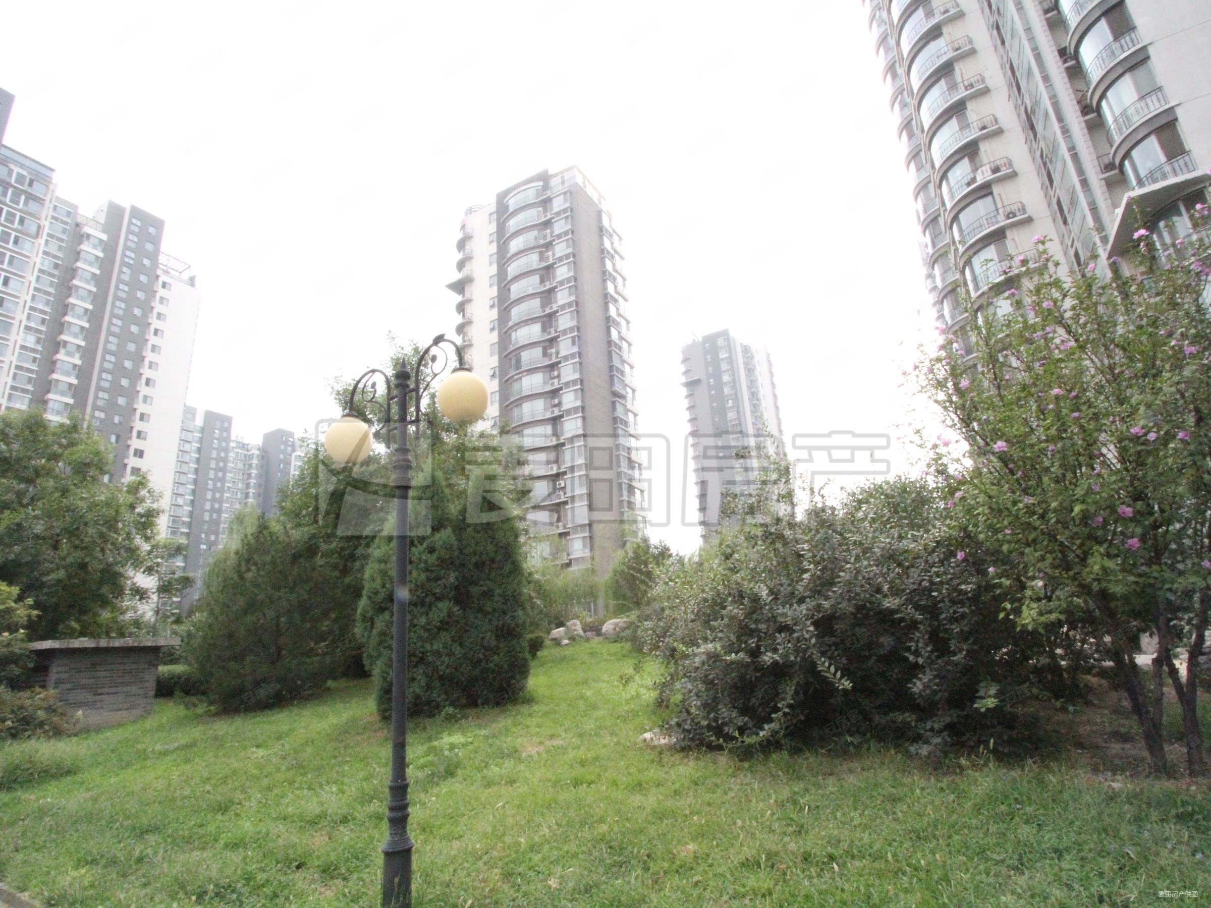 鹿港嘉苑2室2厅1卫98㎡南899万