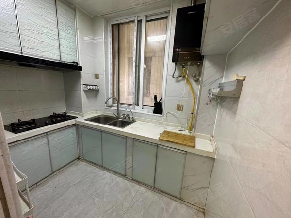 济宁泗水泗水城区九巨龙龙城御园干净明亮采光好,面积不大费用低,民水