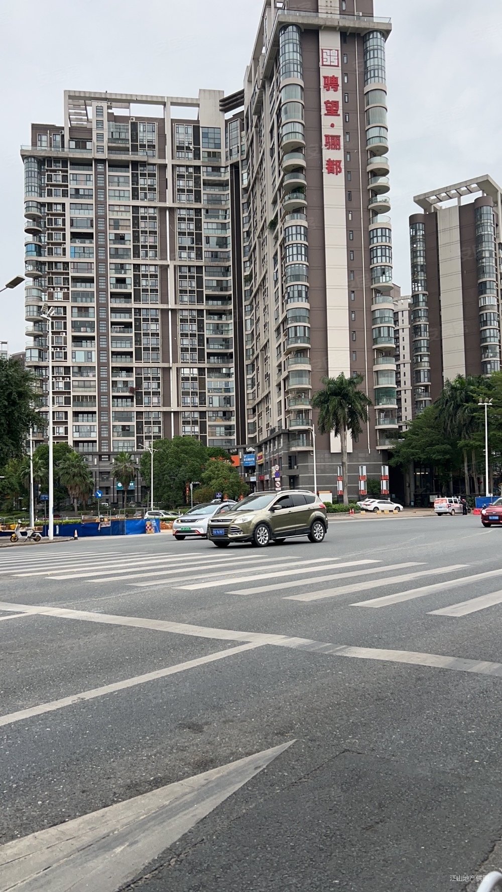 地铁口旁一线江景房忍痛割爱骋望骊都精装4房随时看房